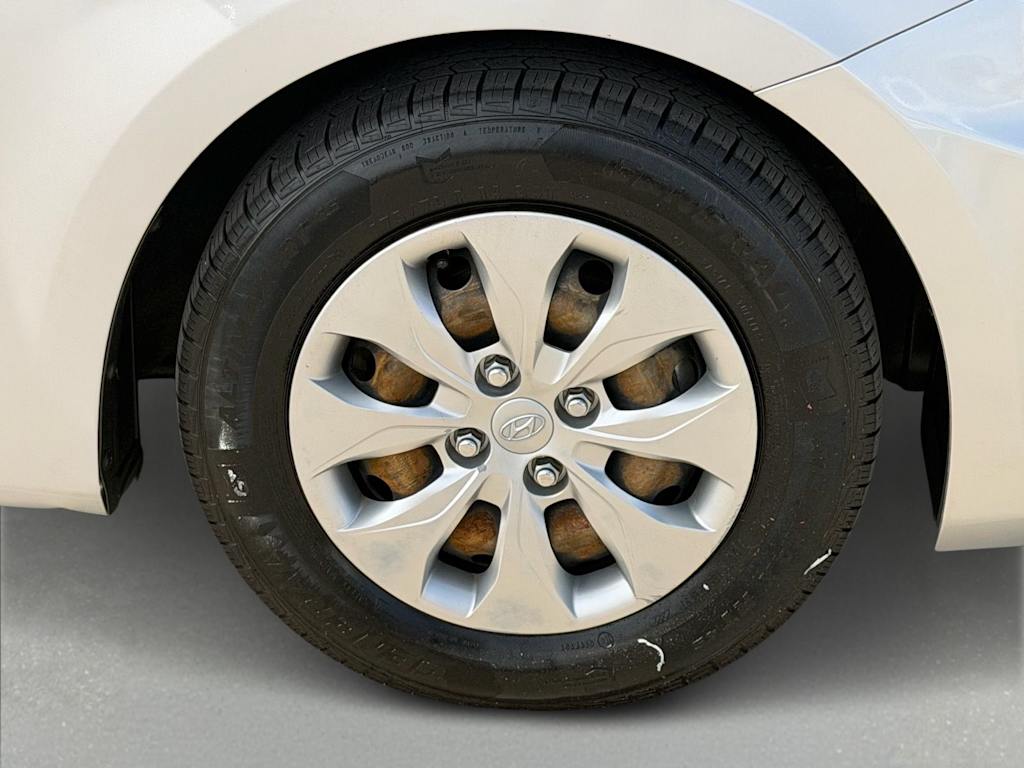 Thumbnail: 2017 Hyundai Accent - 6