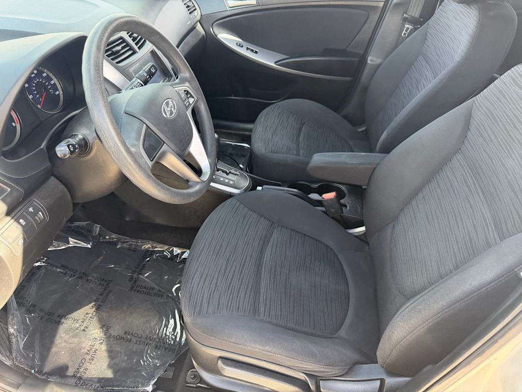 Thumbnail: 2017 Hyundai Accent - 8