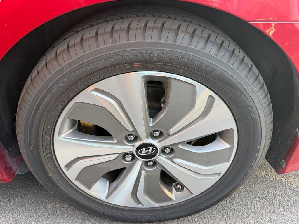 Thumbnail: 2015 Hyundai Sonata - 5