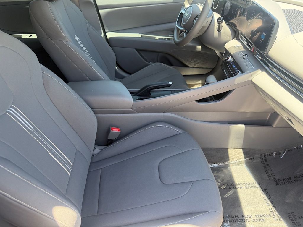Thumbnail: 2024 Hyundai Elantra - 9