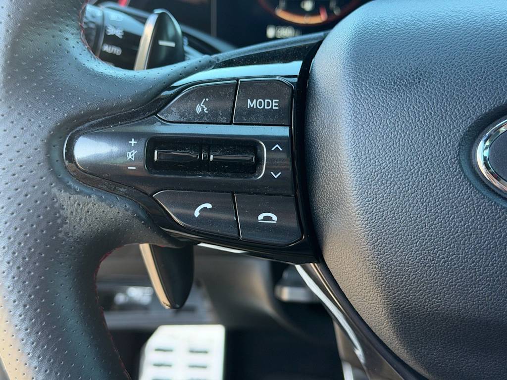 Thumbnail: 2023 Hyundai Elantra - 13