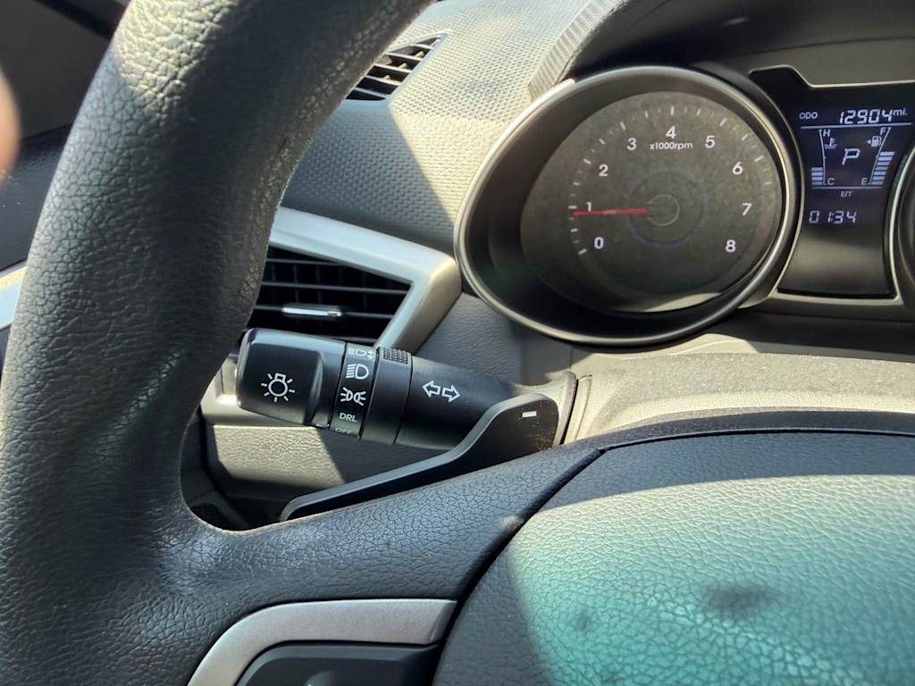 Thumbnail: 2015 Hyundai Veloster - 10