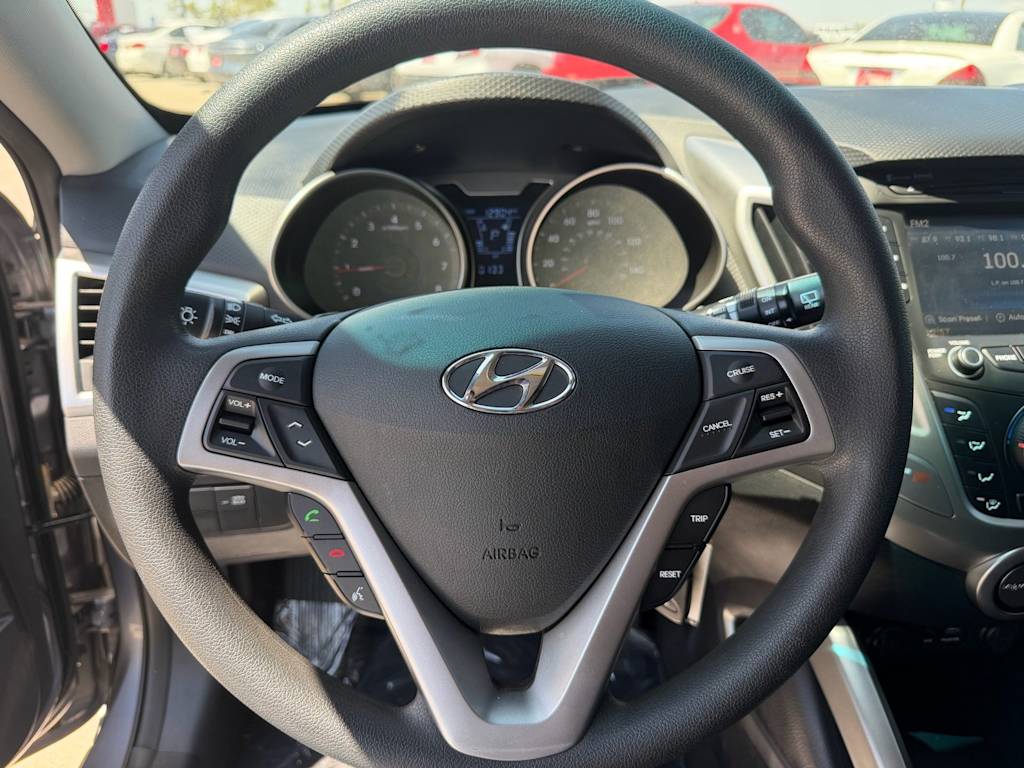 Thumbnail: 2015 Hyundai Veloster - 2