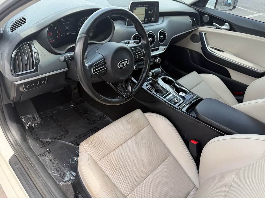 Thumbnail: 2019 Kia Stinger - 2