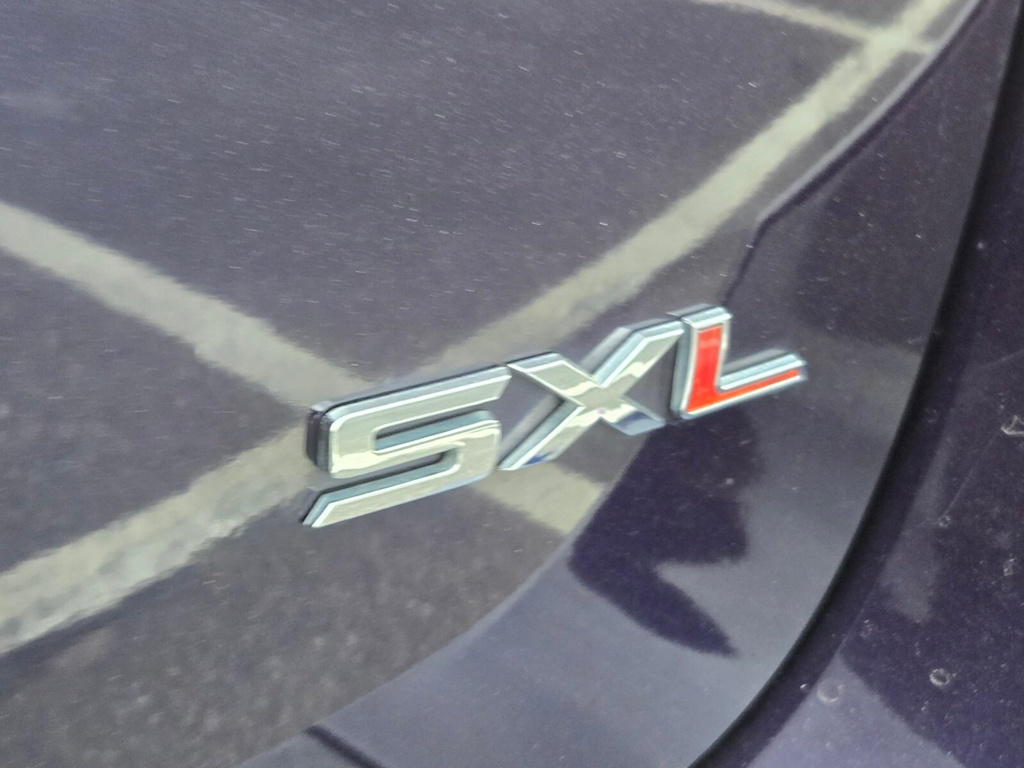 Thumbnail: 2018 Kia Sedona - 23