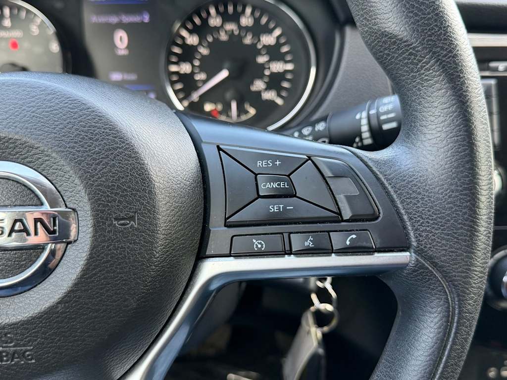 Thumbnail: 2018 Nissan Rogue - 26