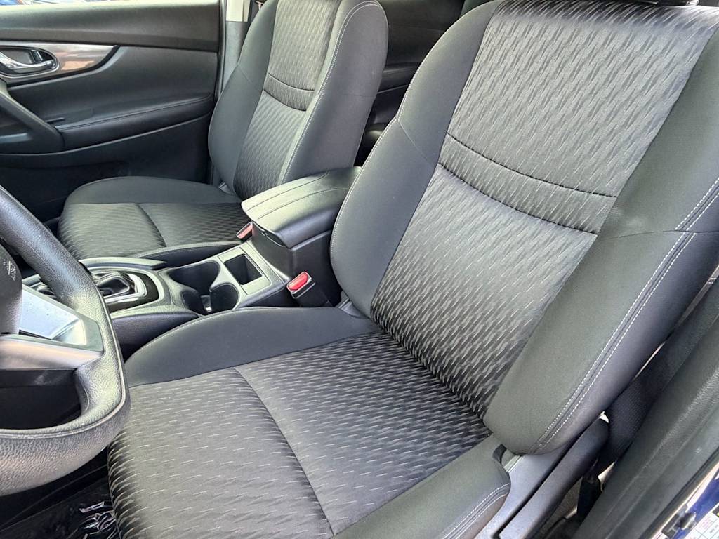 Thumbnail: 2018 Nissan Rogue - 18