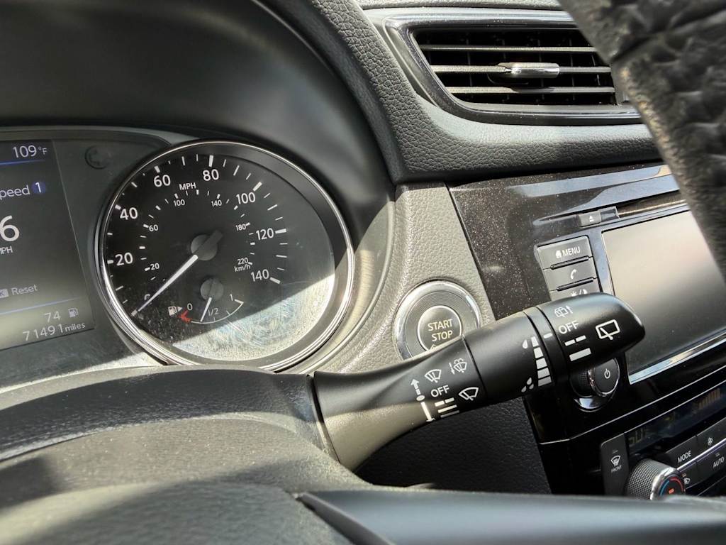 Thumbnail: 2020 Nissan Rogue - 8