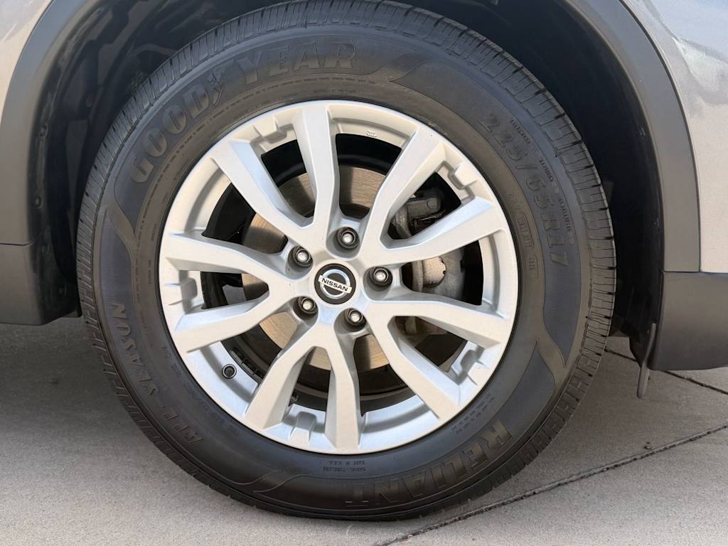 Thumbnail: 2020 Nissan Rogue - 6
