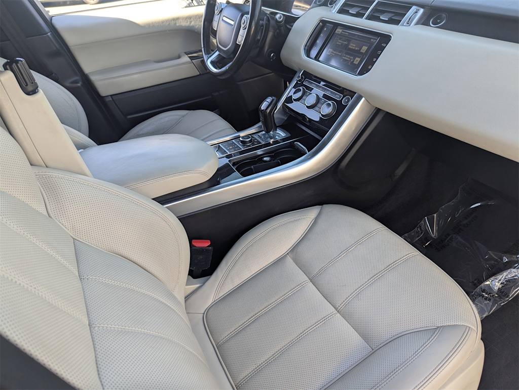 Thumbnail: 2016 Land Rover Range Rover Sport - 23