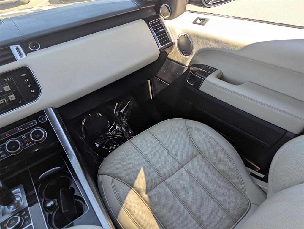 Thumbnail: 2016 Land Rover Range Rover Sport - 13