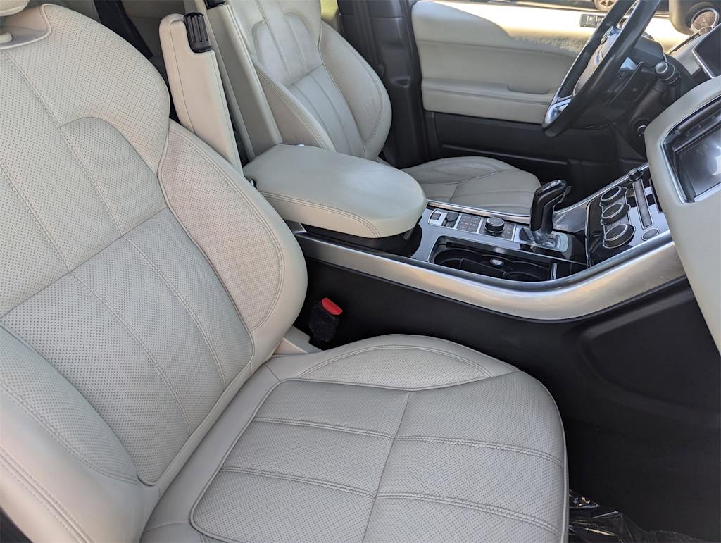 Thumbnail: 2016 Land Rover Range Rover Sport - 10