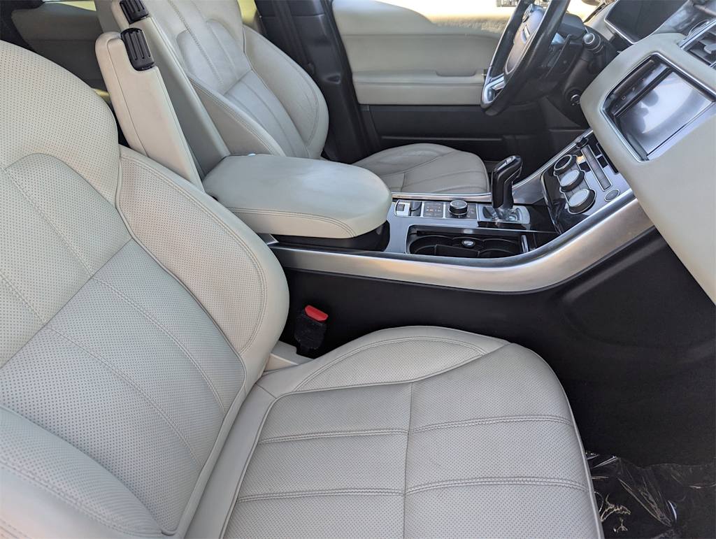 Thumbnail: 2016 Land Rover Range Rover Sport - 22