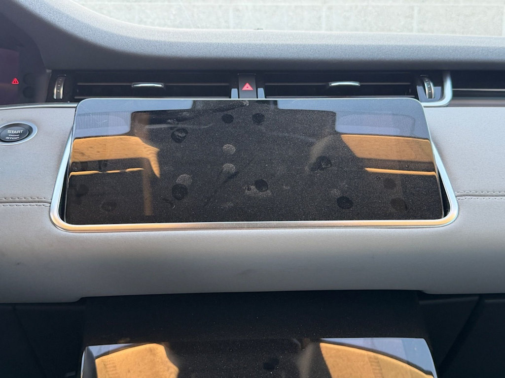 Thumbnail: 2021 Land Rover Range Rover Evoque - 12