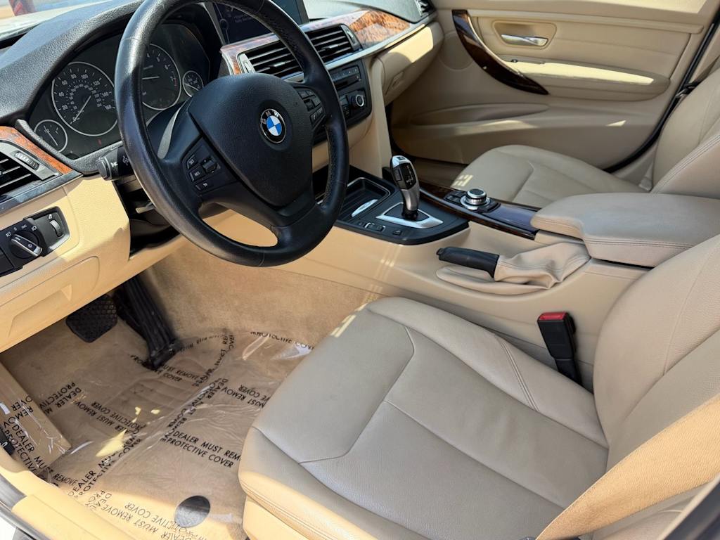 Thumbnail: 2013 BMW 3 Series - 22