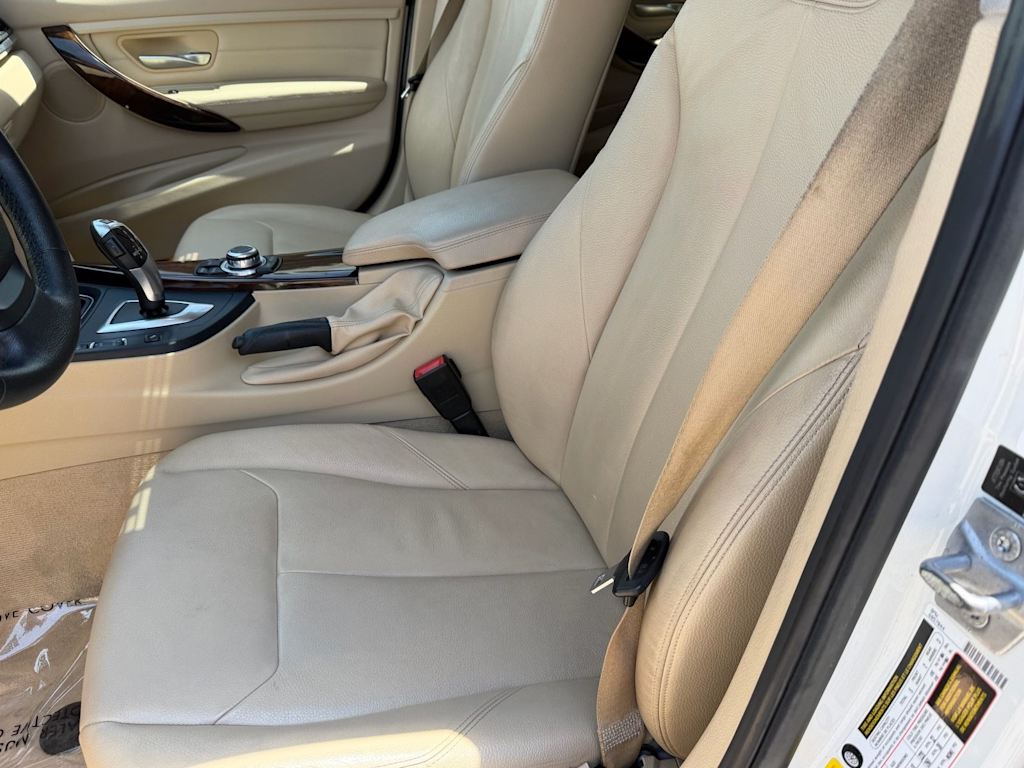 Thumbnail: 2013 BMW 3 Series - 24