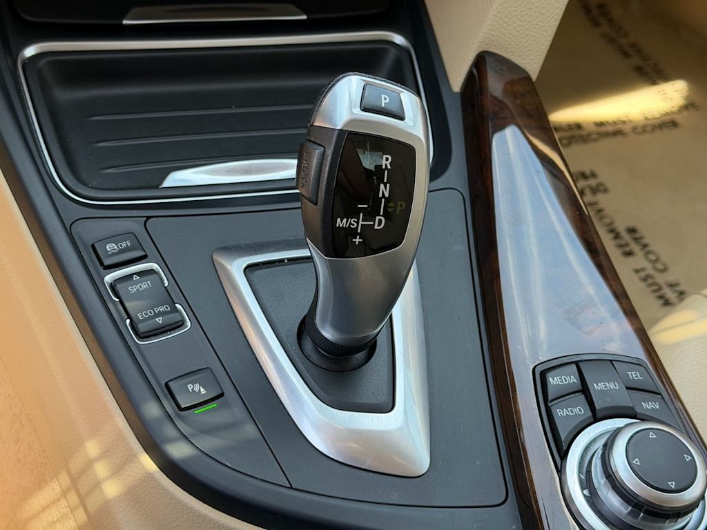 Thumbnail: 2013 BMW 3 Series - 11