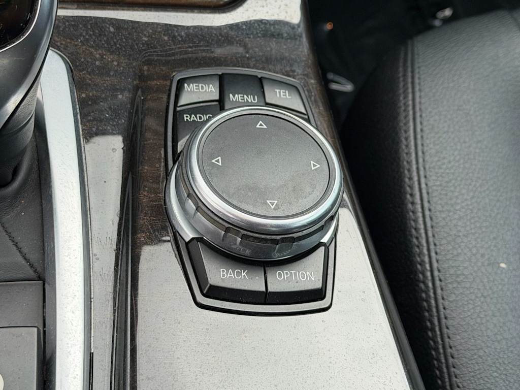 Thumbnail: 2016 BMW 5 Series - 26