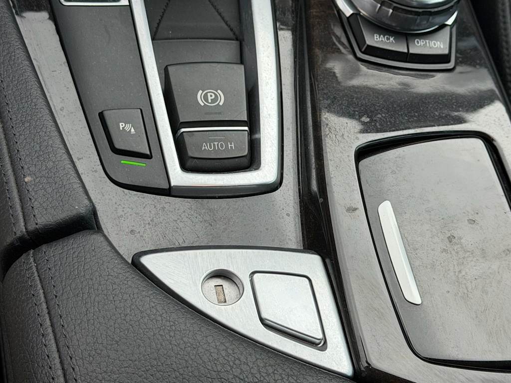 Thumbnail: 2016 BMW 5 Series - 28