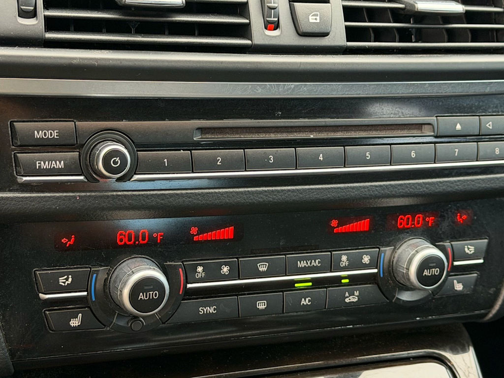 Thumbnail: 2016 BMW 5 Series - 24