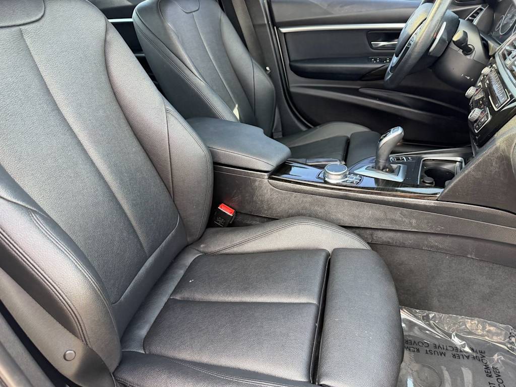Thumbnail: 2018 BMW 3 Series - 9