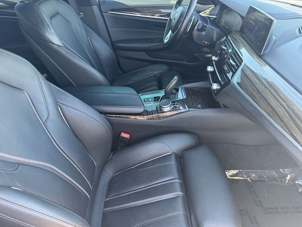 Thumbnail: 2020 BMW 5 Series - 9