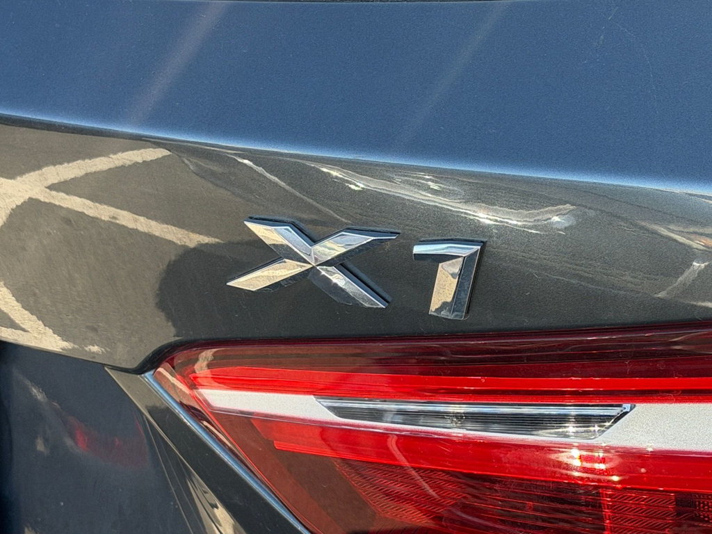 Thumbnail: 2016 BMW X1 - 3