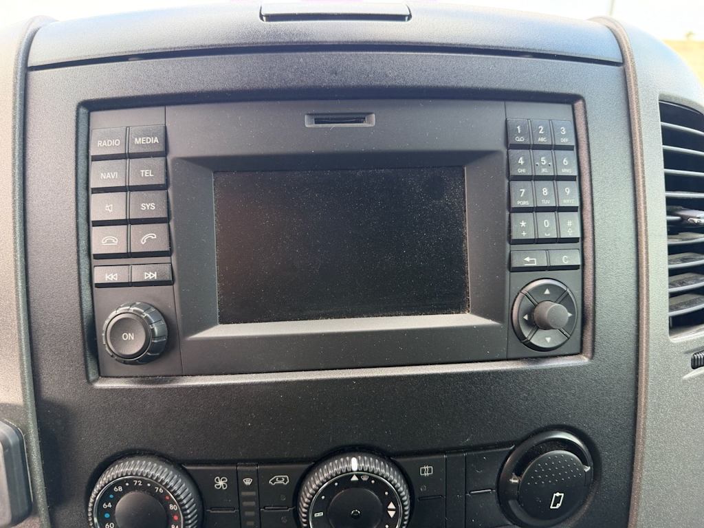 Thumbnail: 2015 Mercedes-Benz Sprinter - 5