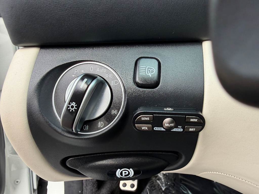 Thumbnail: 2009 Mercedes-Benz SL-Class - 21