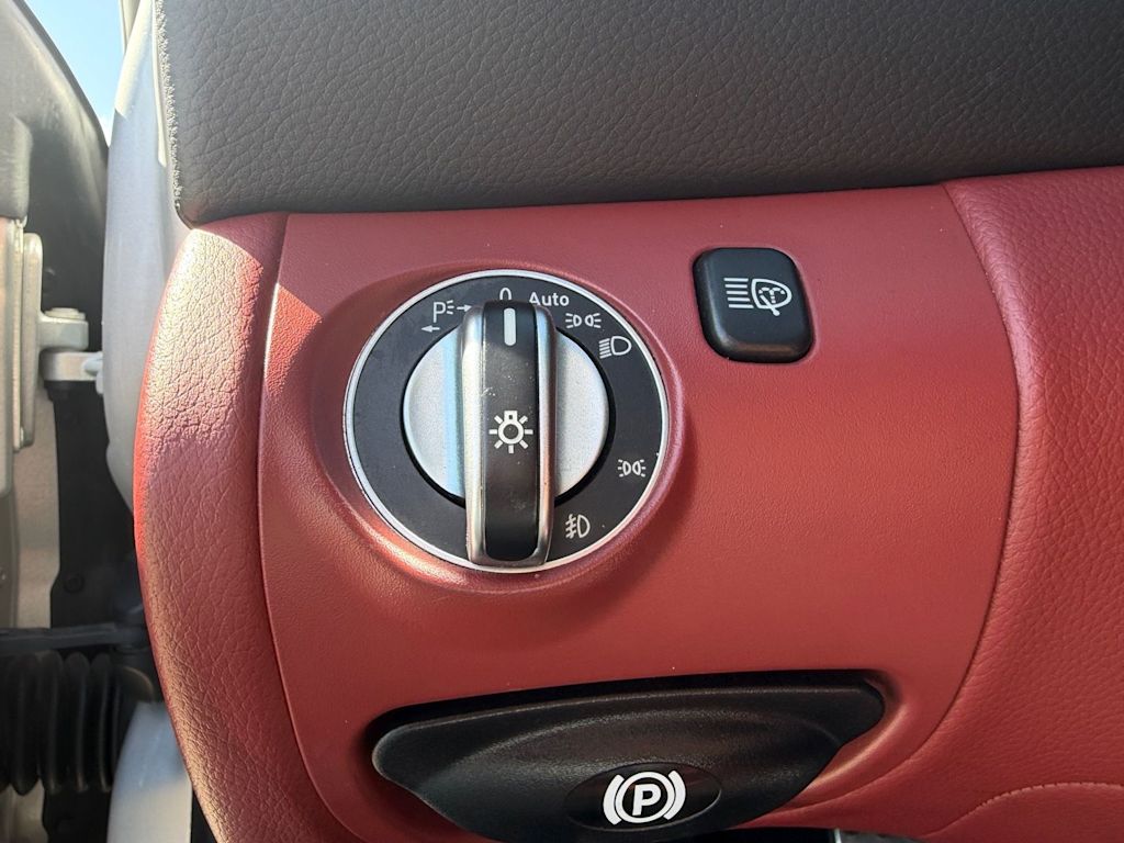 Thumbnail: 2009 Mercedes-Benz SL-Class - 22