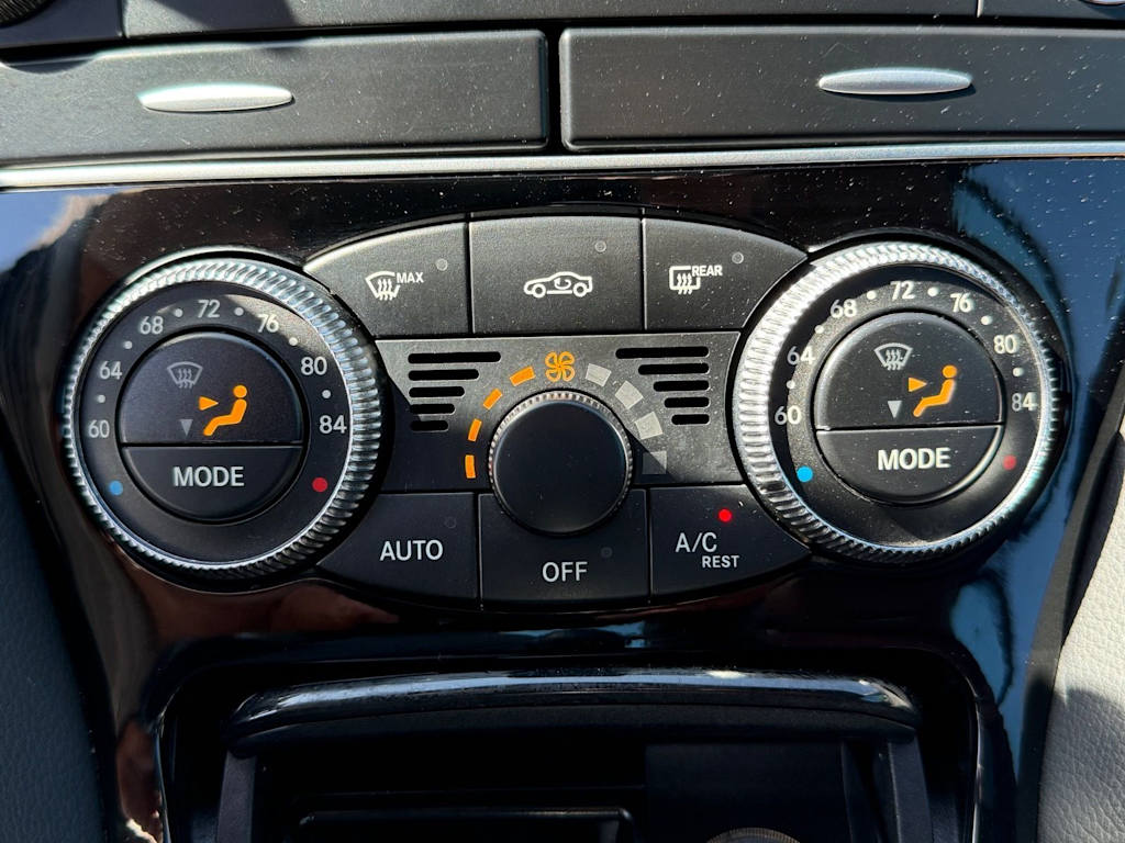 Thumbnail: 2009 Mercedes-Benz SL-Class - 29