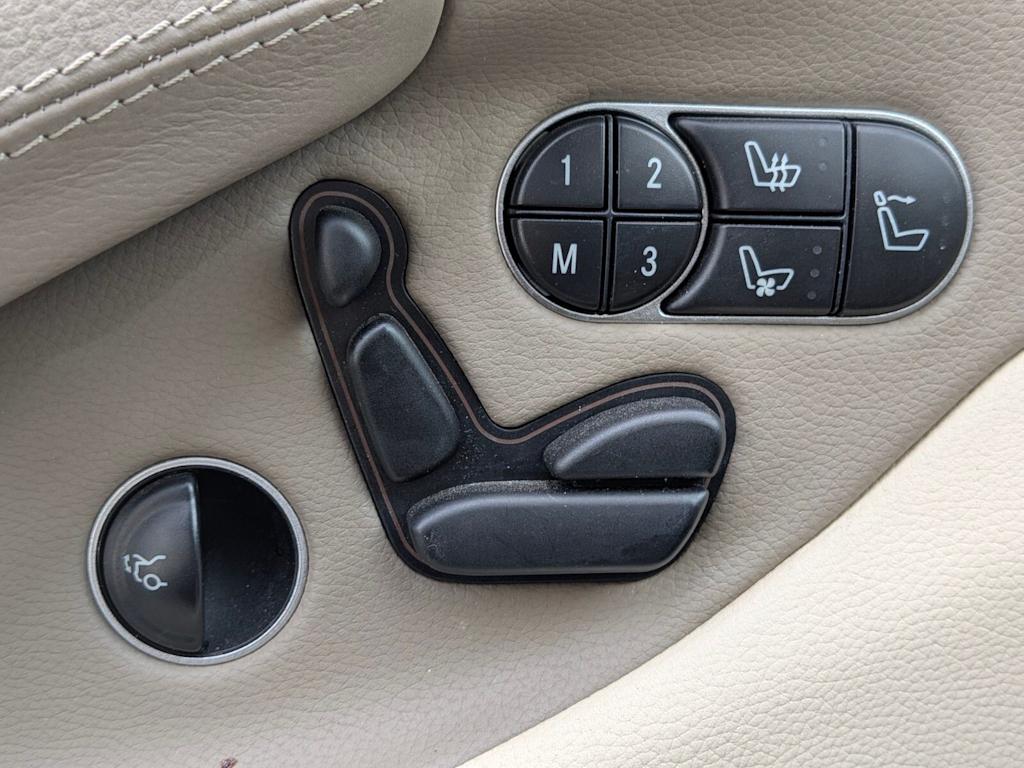 Thumbnail: 2009 Mercedes-Benz SL-Class - 13