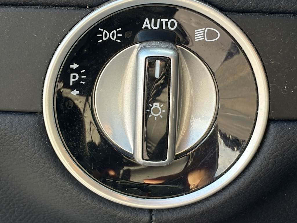 Thumbnail: 2013 Mercedes-Benz CLS - 4