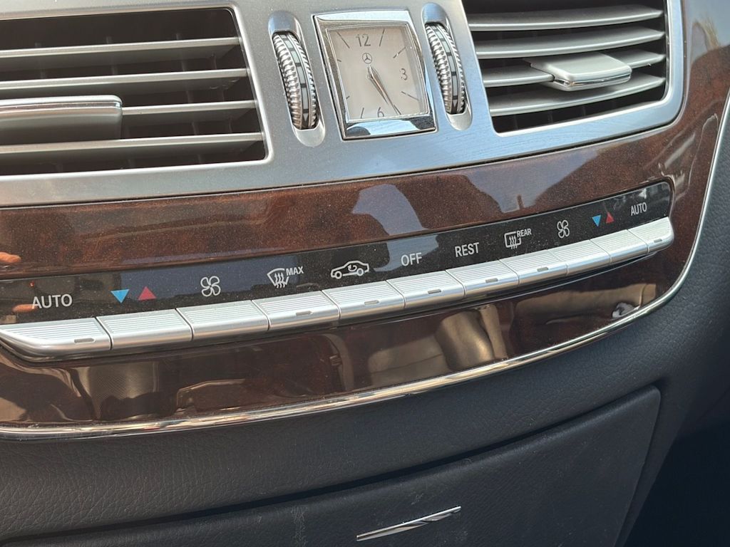 Thumbnail: 2013 Mercedes-Benz S-Class - 17