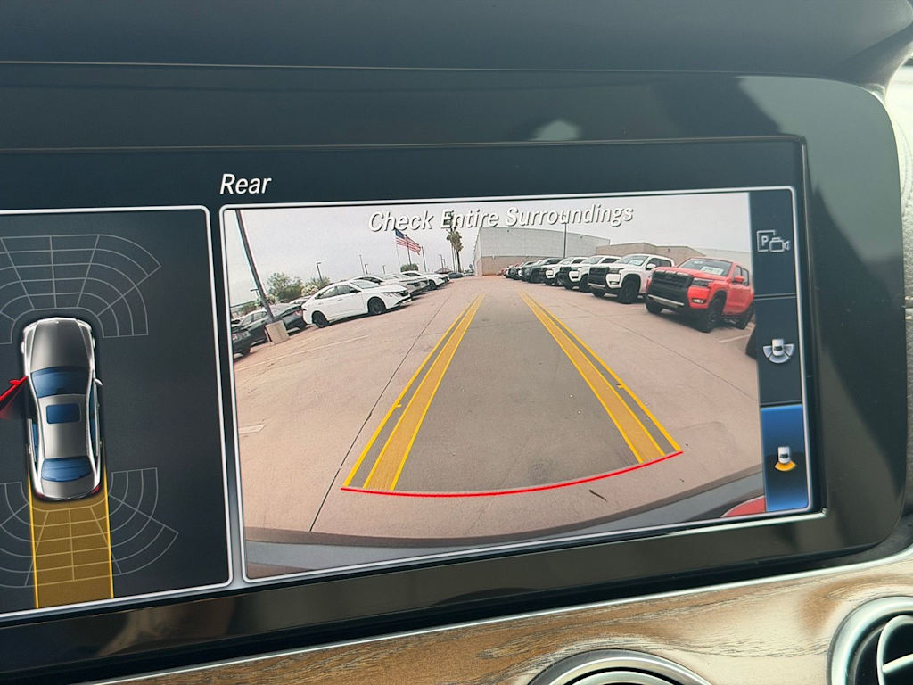 Thumbnail: 2018 Mercedes-Benz E-Class - 27