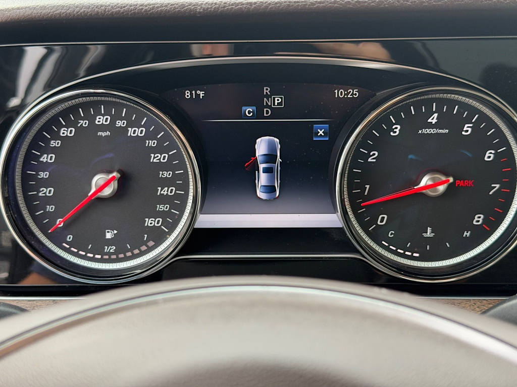 Thumbnail: 2018 Mercedes-Benz E-Class - 15