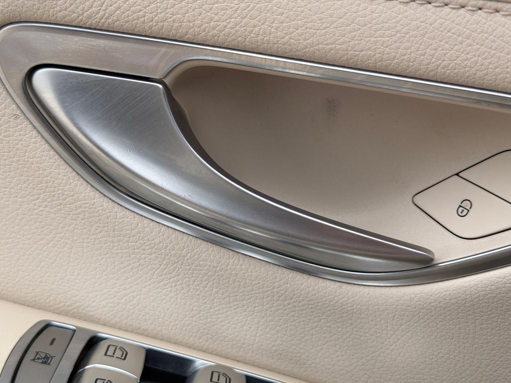 Thumbnail: 2018 Mercedes-Benz E-Class - 21