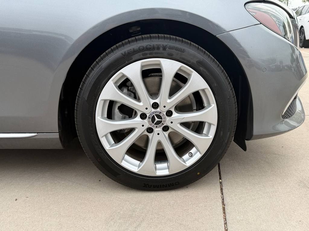 Thumbnail: 2018 Mercedes-Benz E-Class - 7