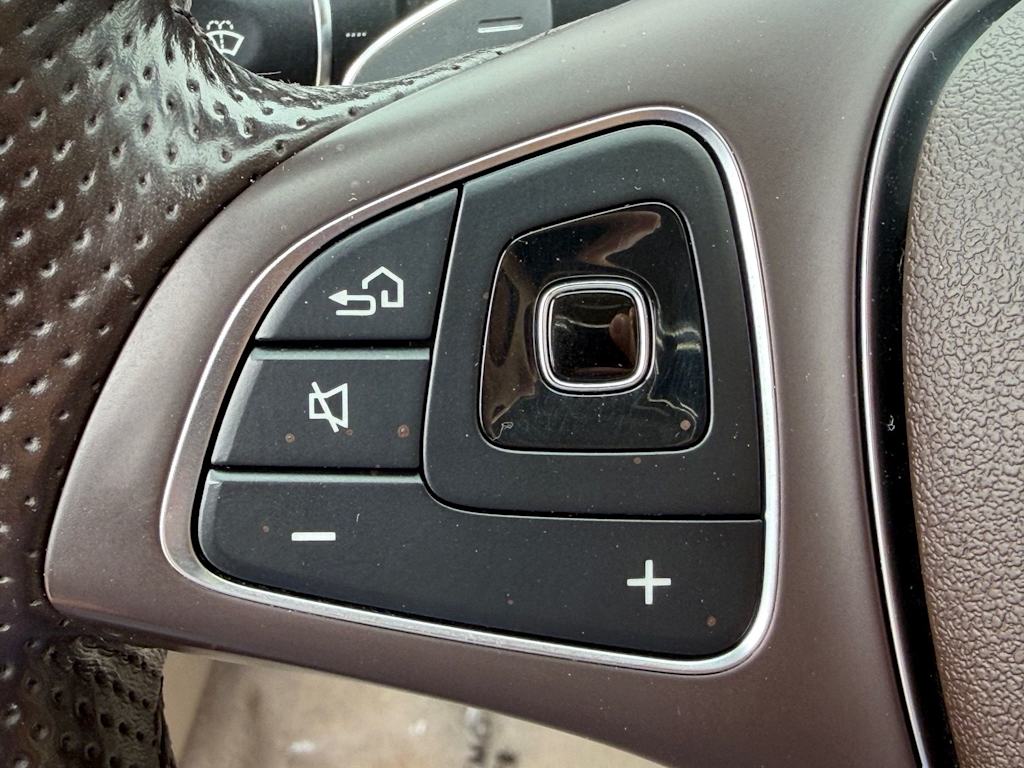 Thumbnail: 2018 Mercedes-Benz E-Class - 24