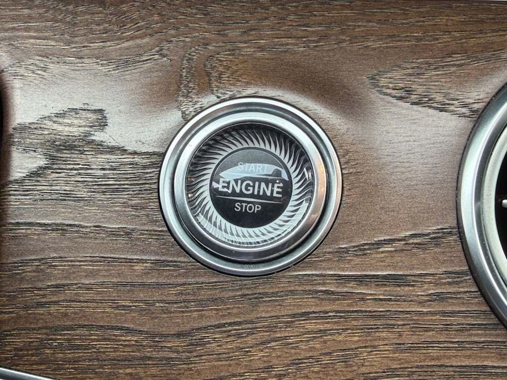 Thumbnail: 2018 Mercedes-Benz E-Class - 28