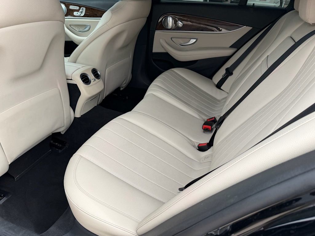 Thumbnail: 2017 Mercedes-Benz E-Class - 10