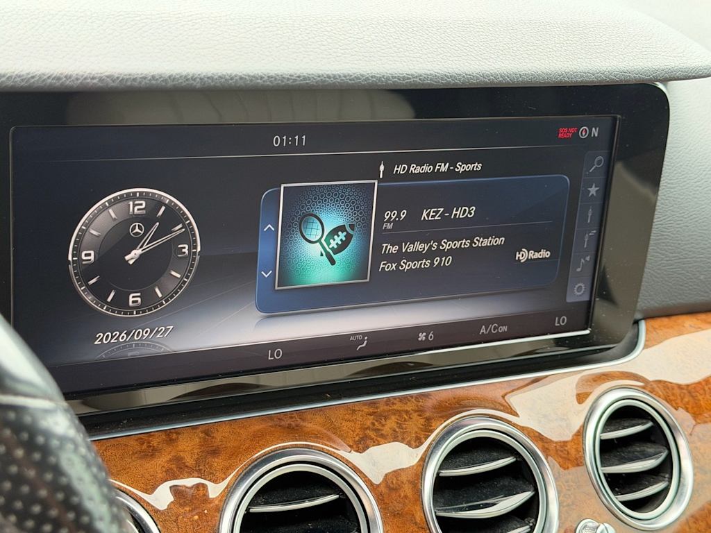 Thumbnail: 2017 Mercedes-Benz E-Class - 11