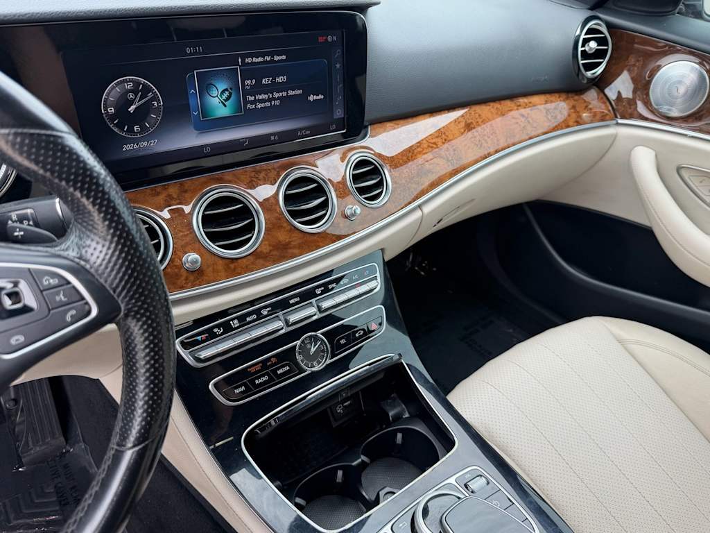 Thumbnail: 2017 Mercedes-Benz E-Class - 34