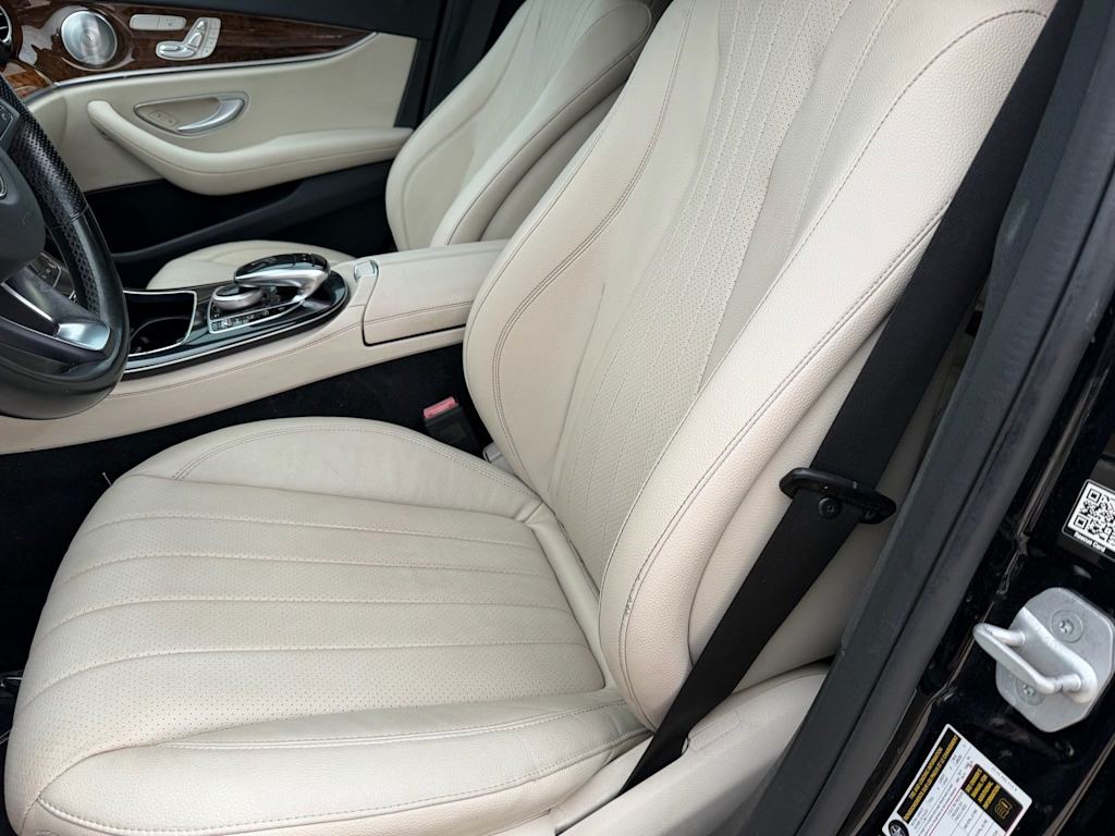 Thumbnail: 2017 Mercedes-Benz E-Class - 28