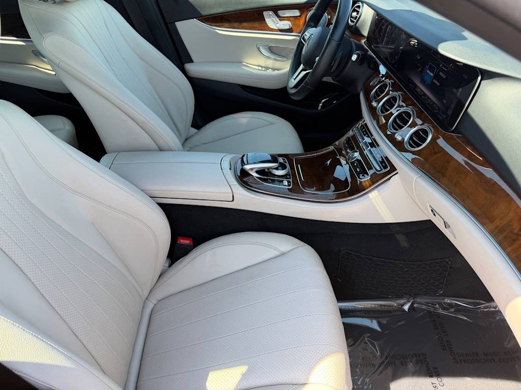 Thumbnail: 2019 Mercedes-Benz E-Class - 9