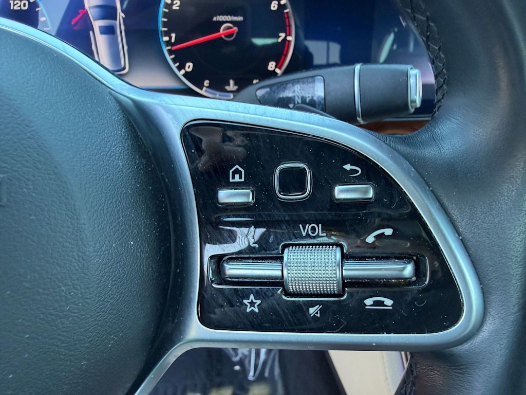 Thumbnail: 2019 Mercedes-Benz E-Class - 23