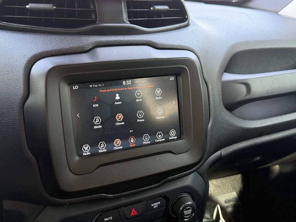 Thumbnail: 2020 Jeep Renegade - 7