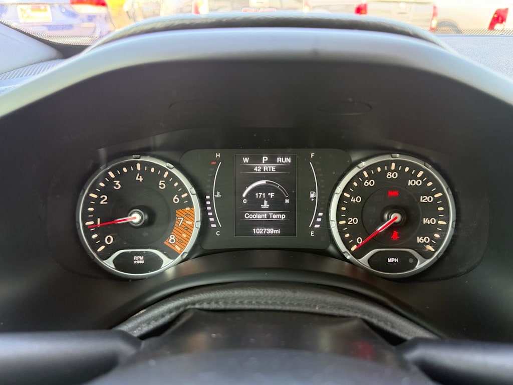 Thumbnail: 2020 Jeep Renegade - 9