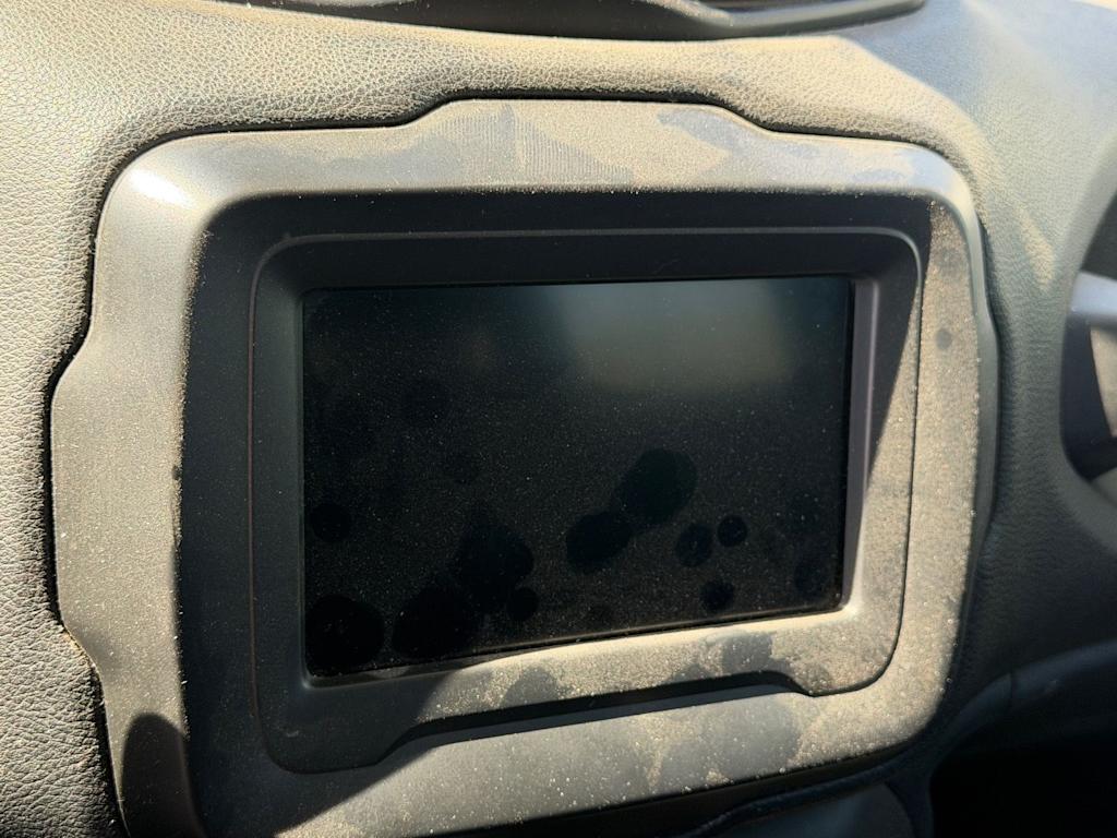 Thumbnail: 2019 Jeep Renegade - 5