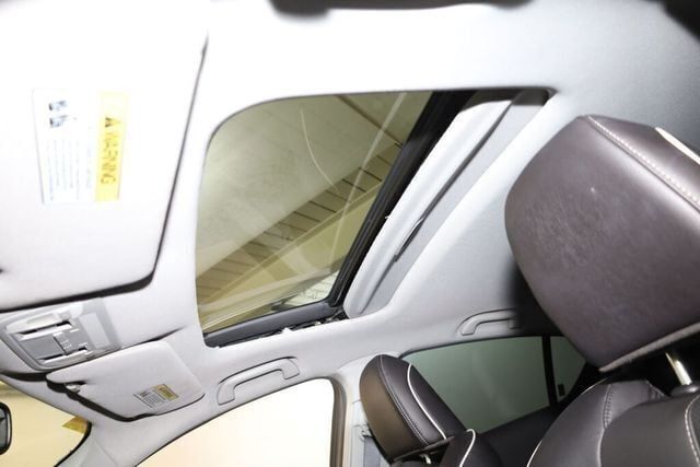 Thumbnail: 2022 Acura ILX - 31